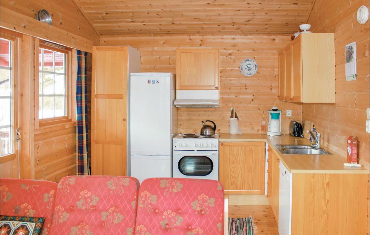 Cozy Home In Fjaerland With House A Mountain View Zewnętrze zdjęcie