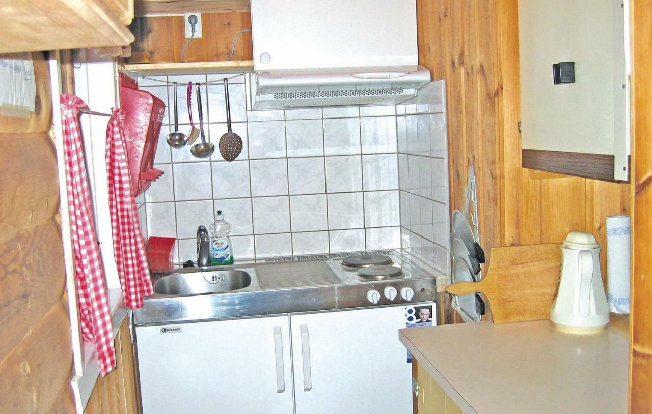 Cozy Home In Fjaerland With House A Mountain View Zewnętrze zdjęcie